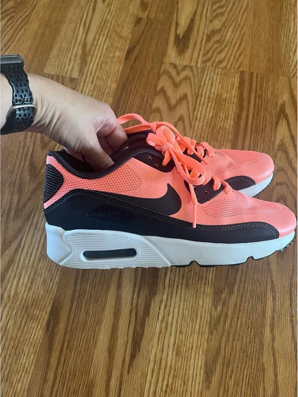 Nike Air Max 90 Ultra 2.0. Size 5Y or Women’s 6.5.